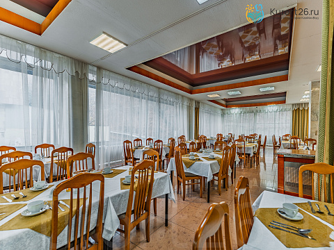  Санаторий &laquo;им. Димитрова&raquo; Кисловодск. Столовая